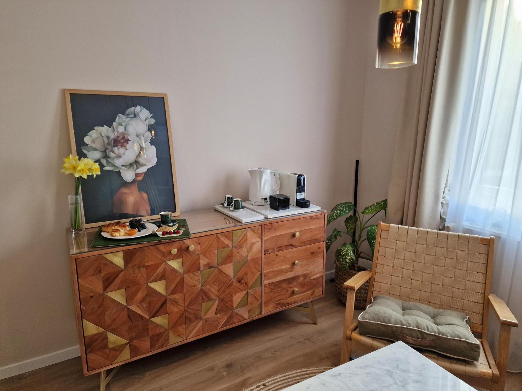 The Secret Garden - Keszthely Bed and Breakfast Exteriör bild