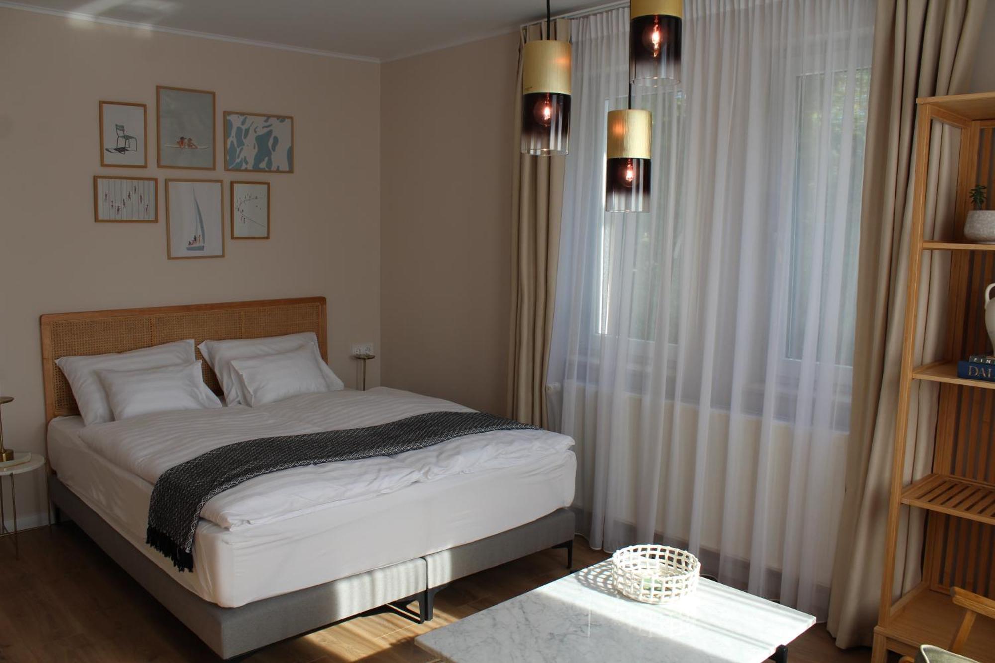 The Secret Garden - Keszthely Bed and Breakfast Exteriör bild