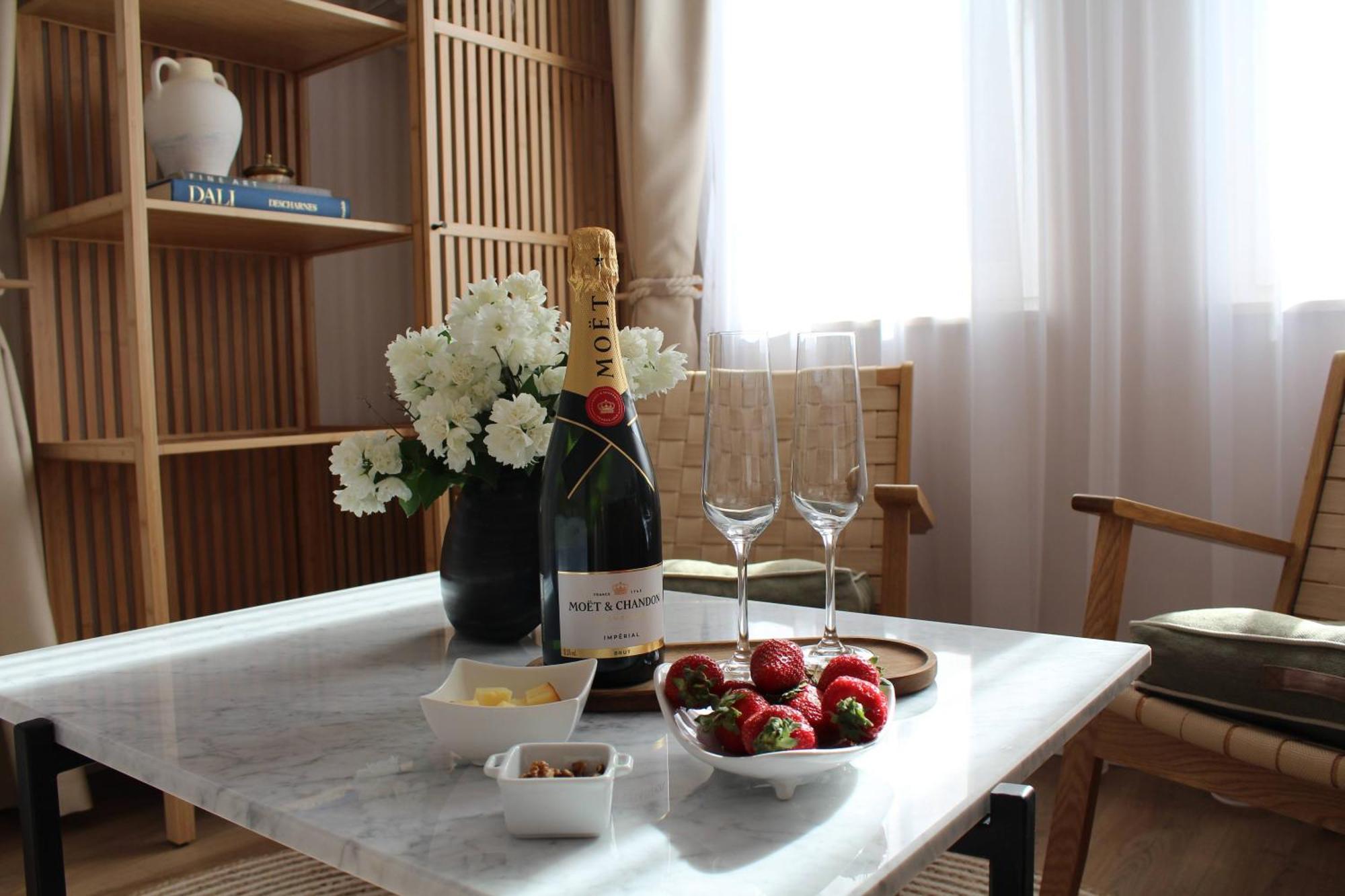 The Secret Garden - Keszthely Bed and Breakfast Exteriör bild