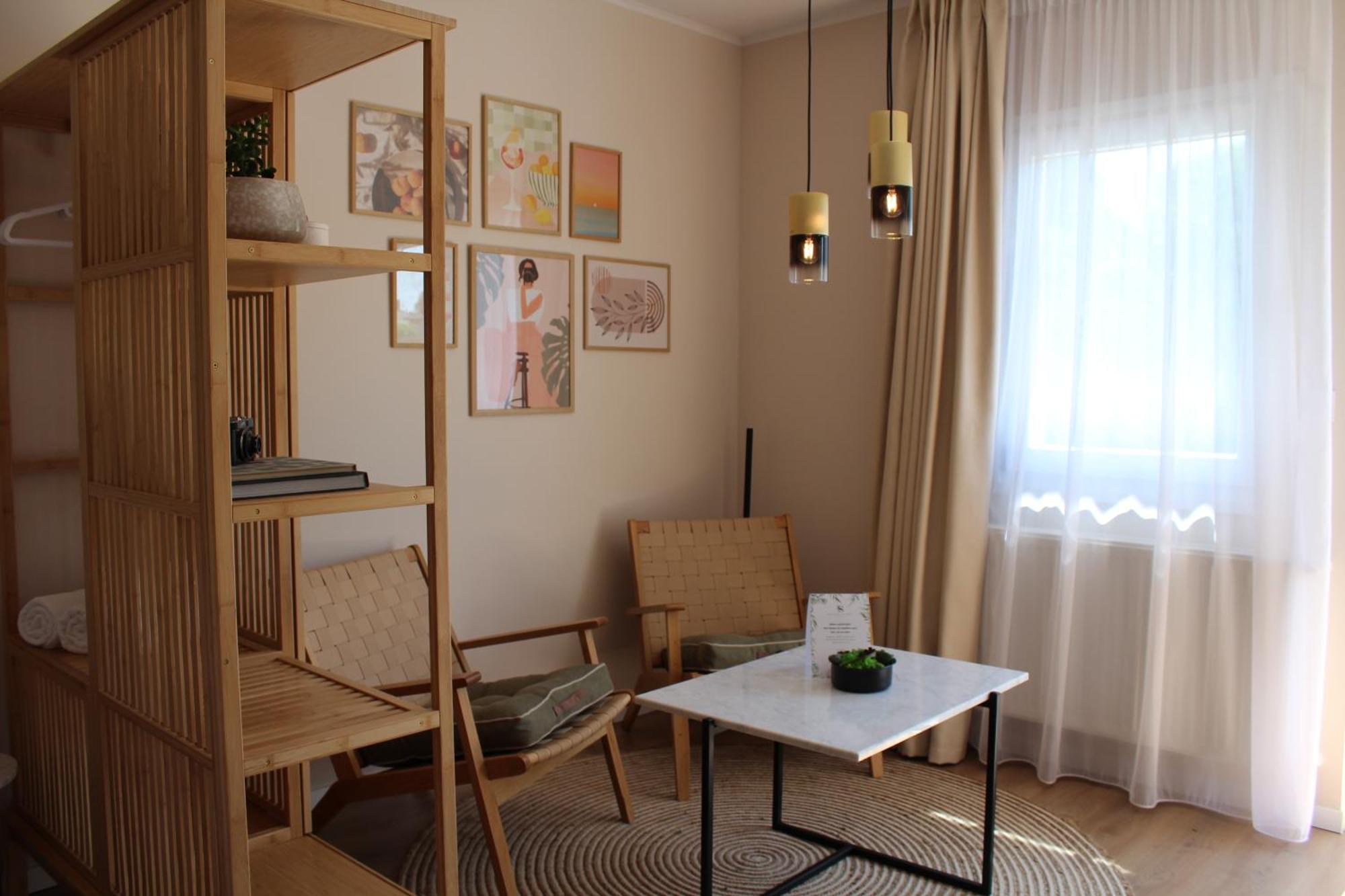 The Secret Garden - Keszthely Bed and Breakfast Exteriör bild